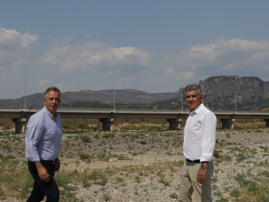 Ενίσχυση των αναχωμάτων  του Ληθαίου σε περιοχές των Τρικάλων από την Περιφέρεια Θεσσαλίας