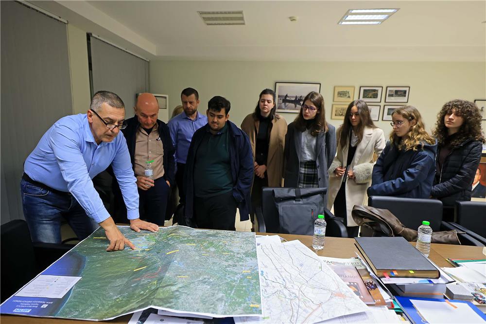 Στον Περιφερειάρχη Θεσσαλίας οι φοιτητές της ομάδας IGEM του Πανεπιστημίου Θεσσαλίας