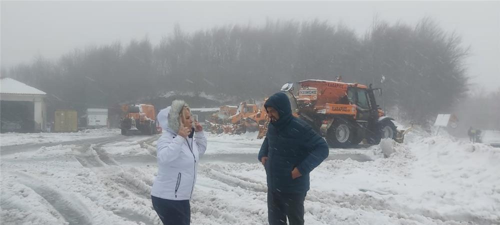 Ανοικτό το οδικό δίκτυο σε όλη τη Θεσσαλία, παρά τη χιονόπτωση