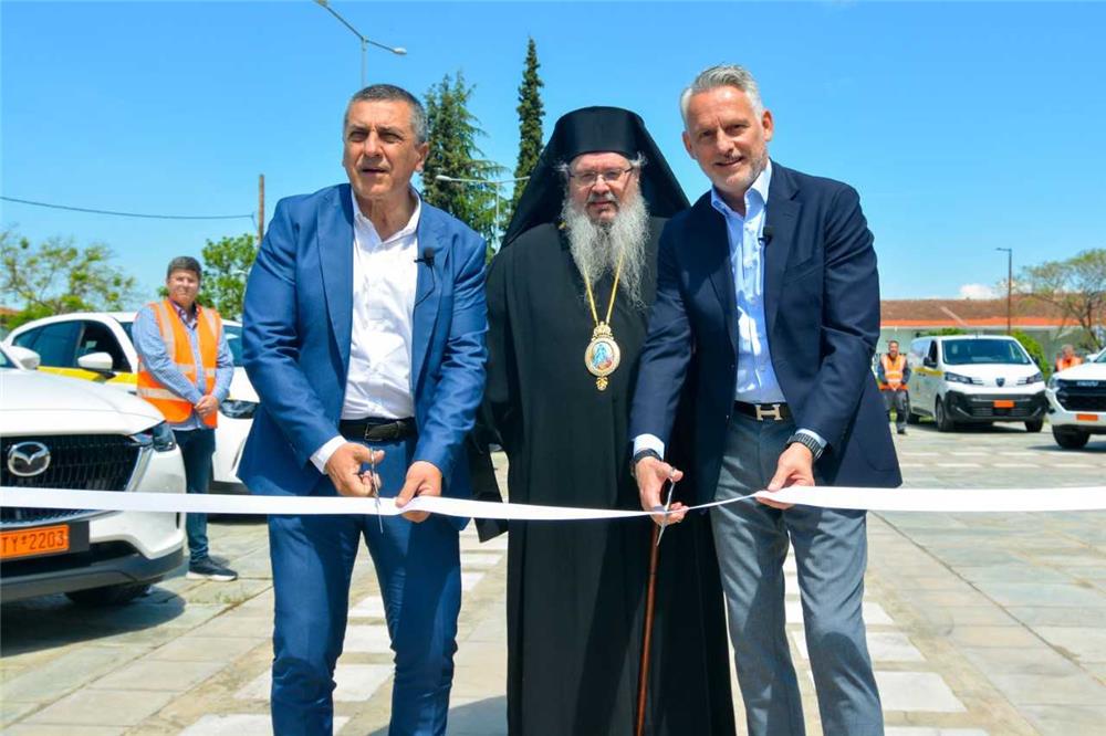 Δωρεά 12 οχημάτων από την Εθνική Ασφαλιστική στην Περιφέρεια Θεσσαλίας