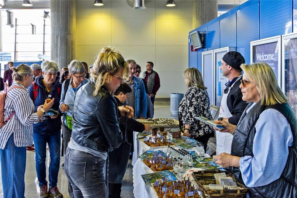 «Ποδαρικό» με αισιοδοξία στο Αεροδρόμιο Νέας Αγχιάλου