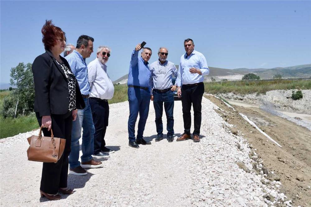 Με εντατικό ρυθμό προχωρούν οι εργασίες αποκατάστασης τμημάτων του ποταμού Φαρσαλίτη