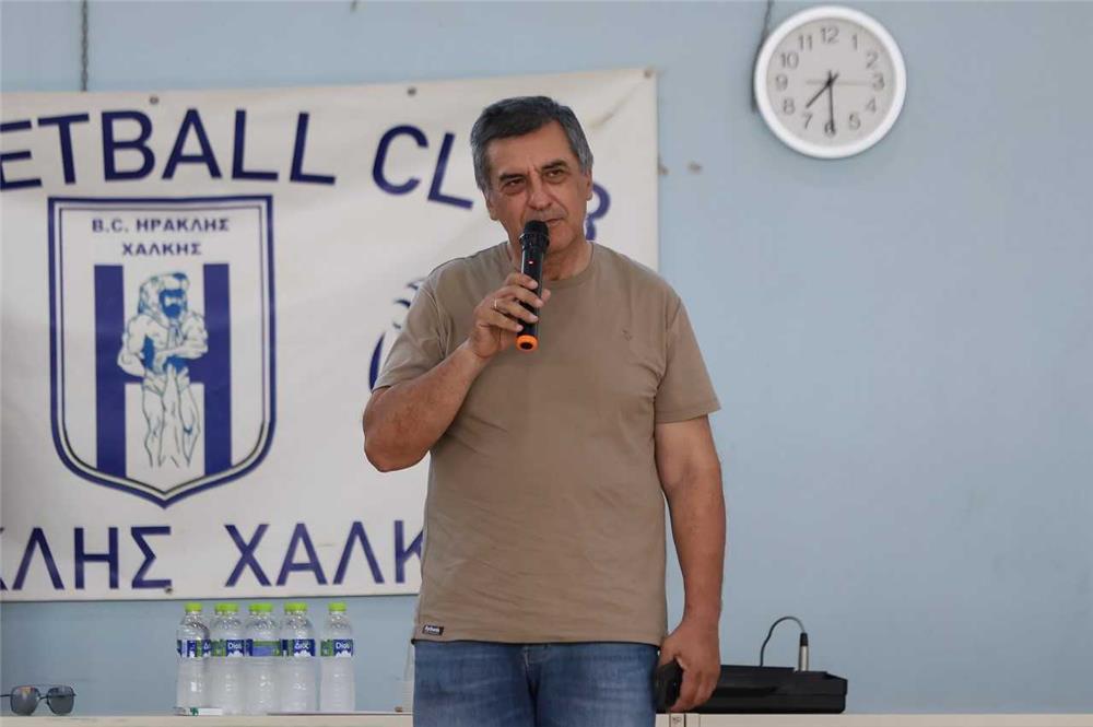 Παραδόθηκε ο ανακατασκευασμένος αγωνιστικός χώρος του Κλειστού Γυμναστηρίου Χάλκης