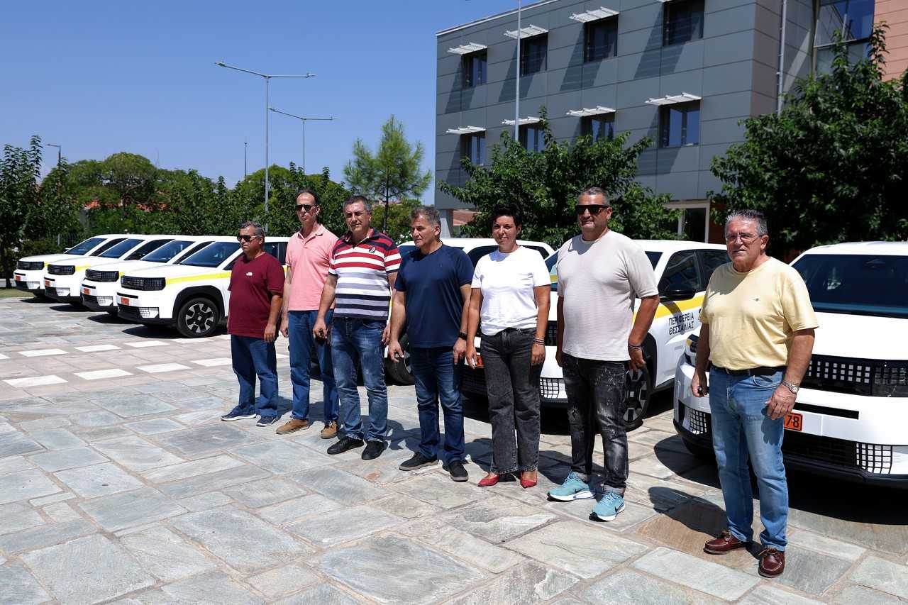 Η Περιφέρεια Θεσσαλίας επενδύει στην ασφάλεια και ενισχύει τον υπηρεσιακό της στόλο