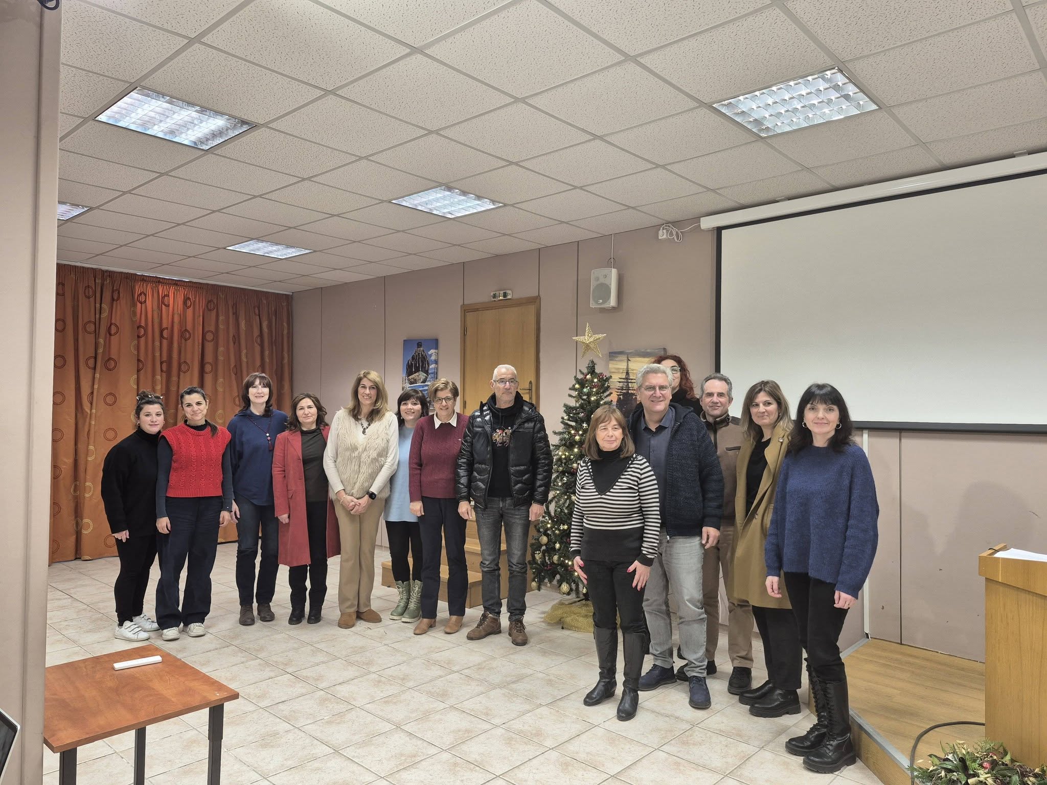 Το Κέντρο Εκπαίδευσης Ψηφιακών Δεξιοτήτων της Περιφέρειας Θεσσαλίας στη Λάρισα στο ΚΕΚ της Περιφέρειας 