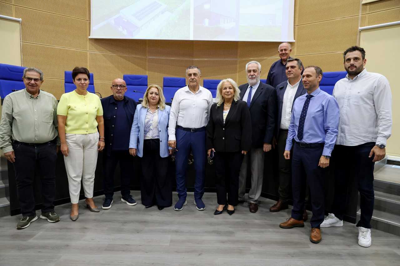 «Πράσινο φως» για την κατασκευή των έξι σύγχρονων κλειστών κολυμβητηρίων από την Περιφέρεια Θεσσαλίας 