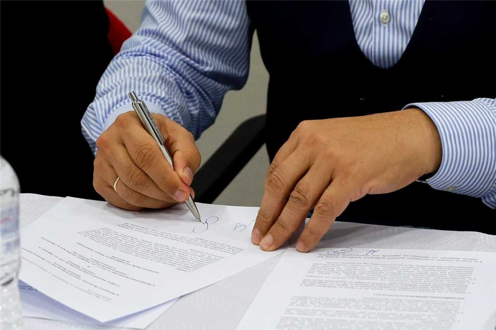 Υπογραφή μνημονίου συνεργασίας για μια καθολικά προσβάσιμη Λάρισα – Παρεμβάσεις της Περιφέρειας Θεσσαλίας για τα άτομα με αναπηρία